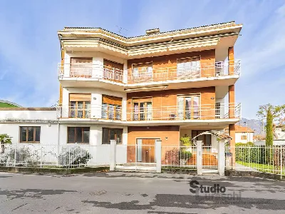Appartamento a Oggiono