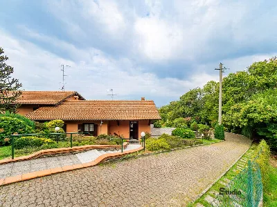 Villa in vendita a Colle Brianza - foto 2