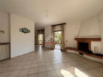 Casa Indipendente in vendita a Città di Ca... - foto 4