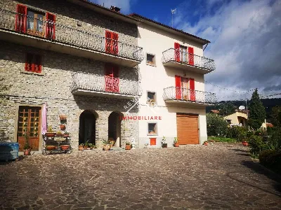 Villa in vendita a Caprese Michelangelo - foto 1