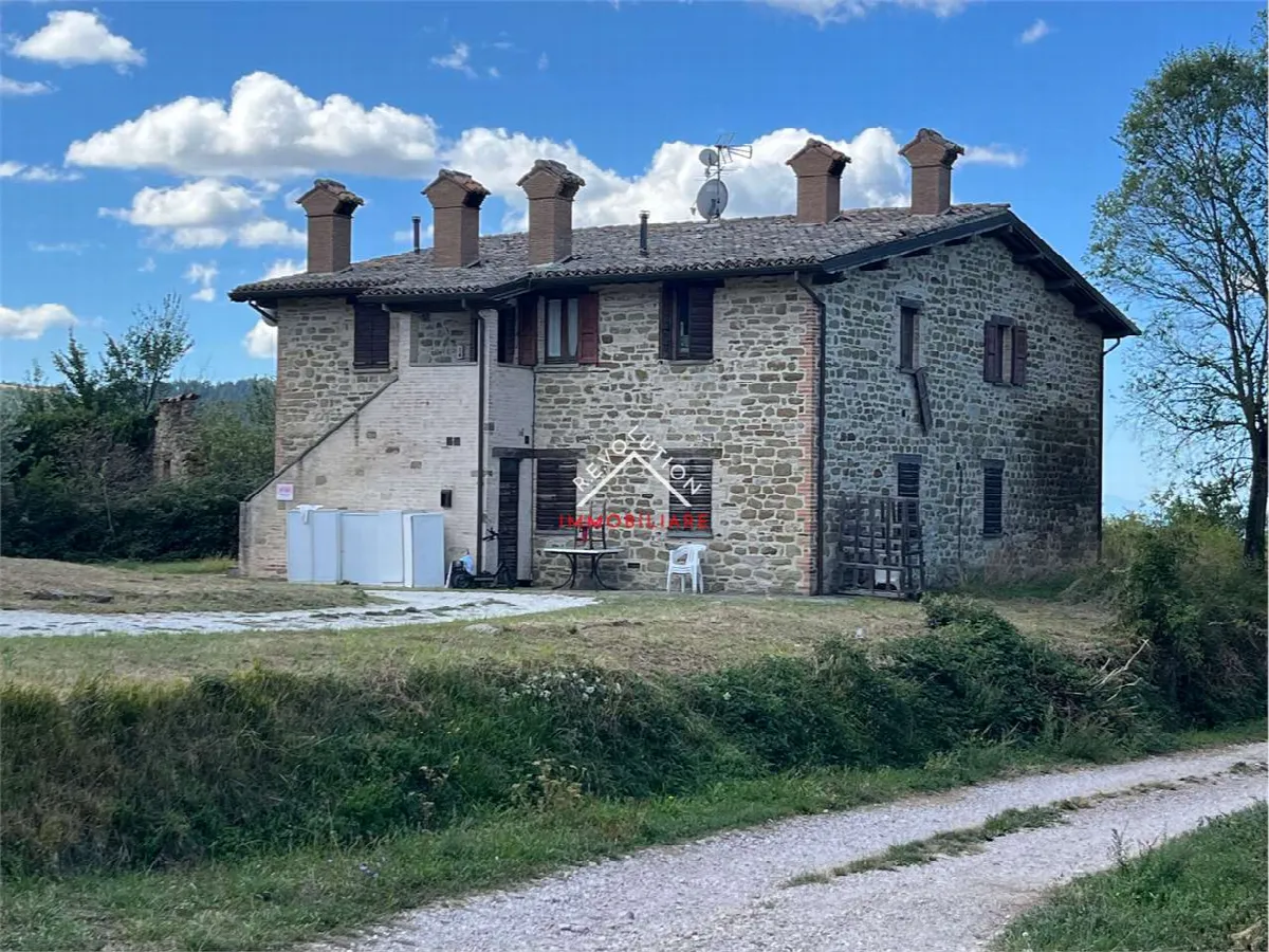 Rustico/Casale in vendita a Gubbio - foto 2