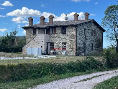 Rustico/Casale in vendita a Gubbio - foto 2