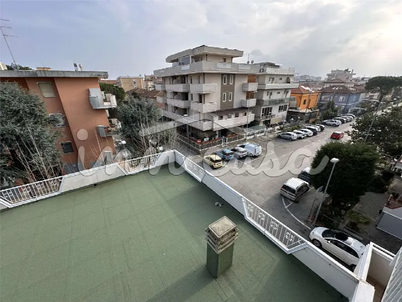 Palazzo/Stabile in vendita a Rimini - foto 4