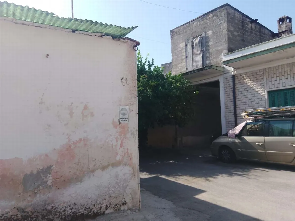 Palazzo/Stabile in vendita a Bitonto - foto 4