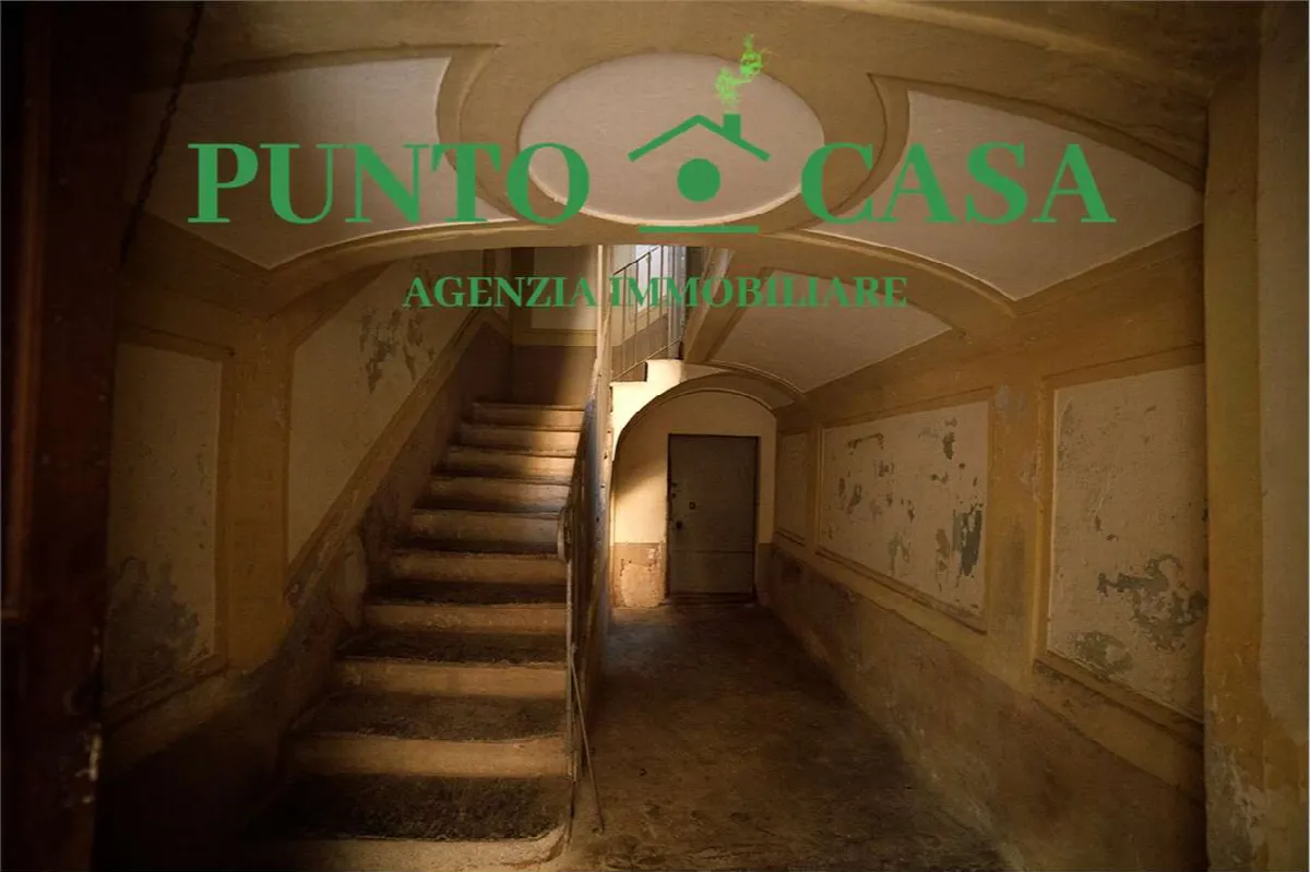 Palazzo/Stabile in vendita a Lamezia Terme - foto 2