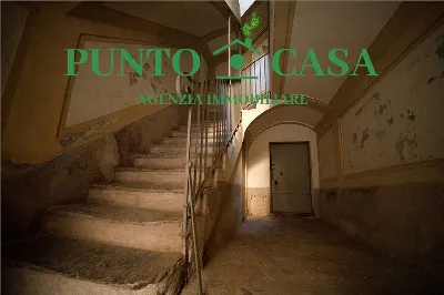 Palazzo/Stabile in vendita a Lamezia Terme - foto 4