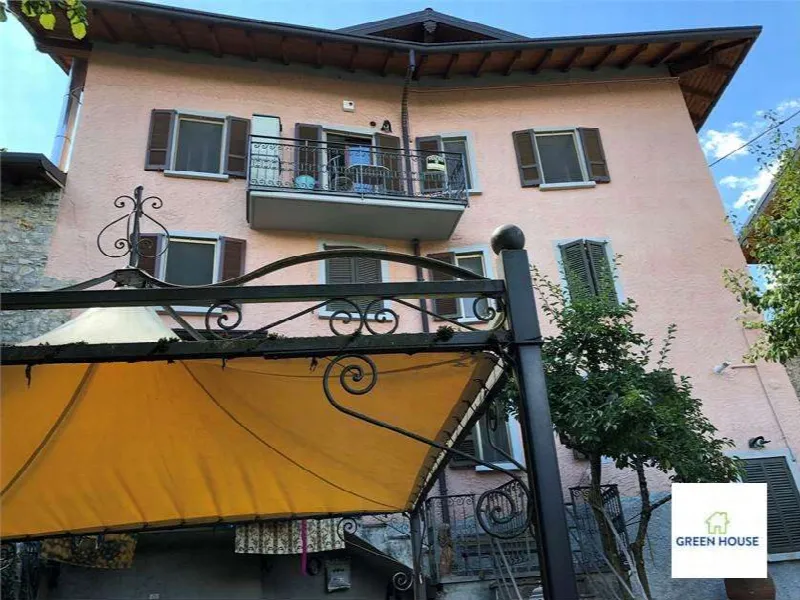 Casa Indipendente in vendita a Capizzone - foto 1