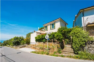 Villa in vendita a Ameglia - foto 1