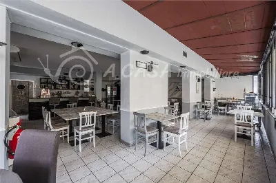 Palazzo/Stabile in vendita a Medesano - foto 4
