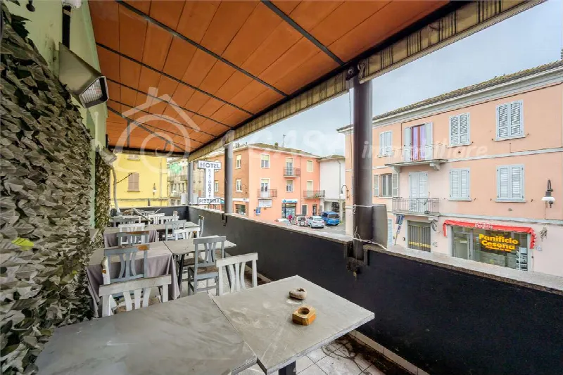 Palazzo/Stabile in vendita a Medesano - foto 8