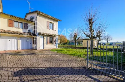 Villetta a schiera in vendita a Sissa - foto 3