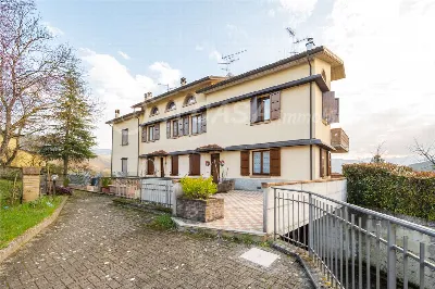 Villetta a schiera in vendita a Solignano - foto 1