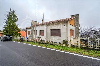 Villa in vendita a Lesignano de' Bagni - foto 1