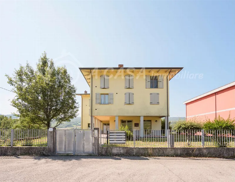 Appartamento in vendita a Corniglio - foto 1