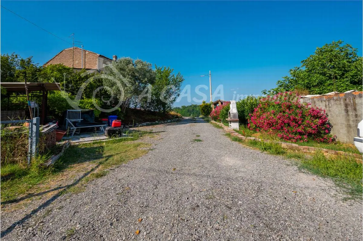 Casa Indipendente in vendita a Medesano - foto 2