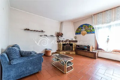 Casa Indipendente in vendita a Medesano - foto 6
