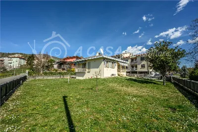 Villa a Varano de' Melegari