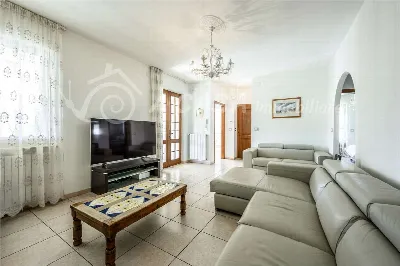 Villa in vendita a Varano de' Melegari - foto 9
