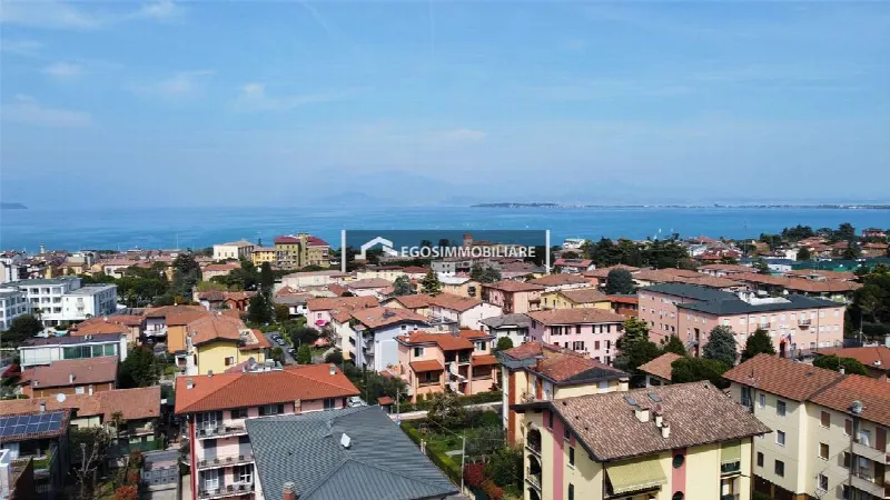 Palazzo/Stabile in vendita a Desenzano del Garda - foto 1