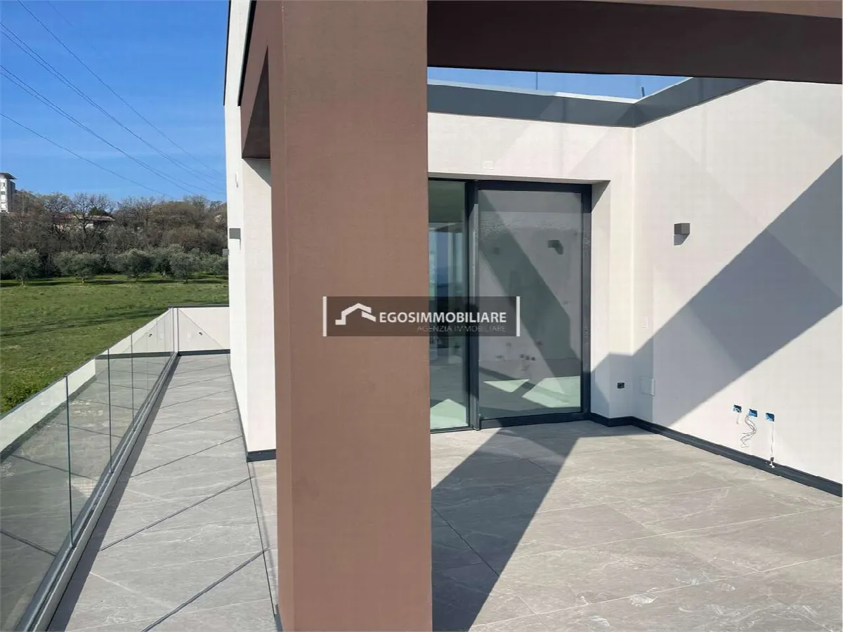 Attico in vendita a Desenzano del Garda - foto 3