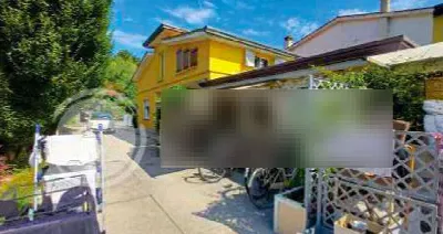 Casa Indipendente in vendita a Carmignano ... - foto 1