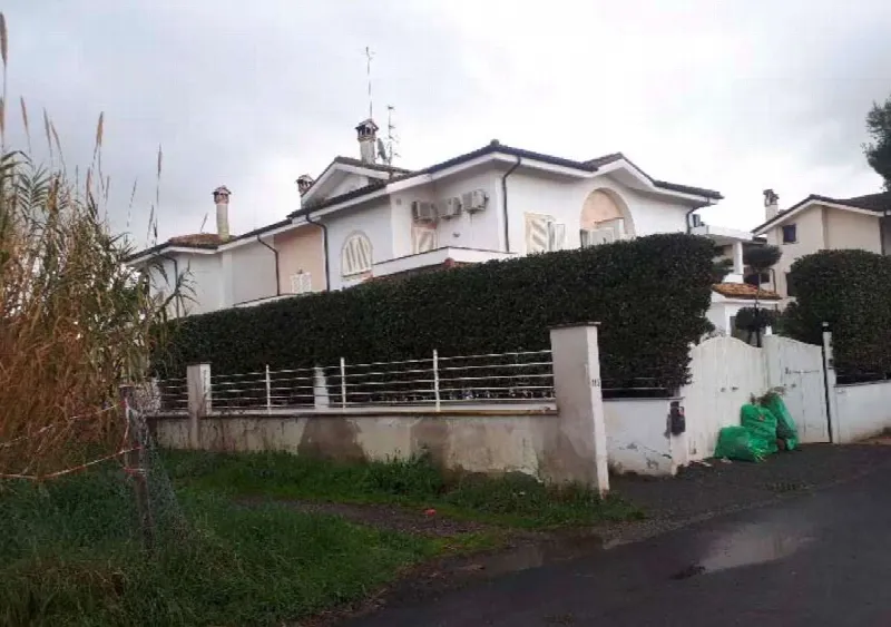 Villetta a schiera in vendita a Fiumicino - foto 1