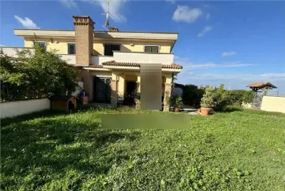 Villetta a schiera in vendita a Albano Laz... - foto 2