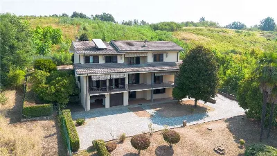 Villa a Briona