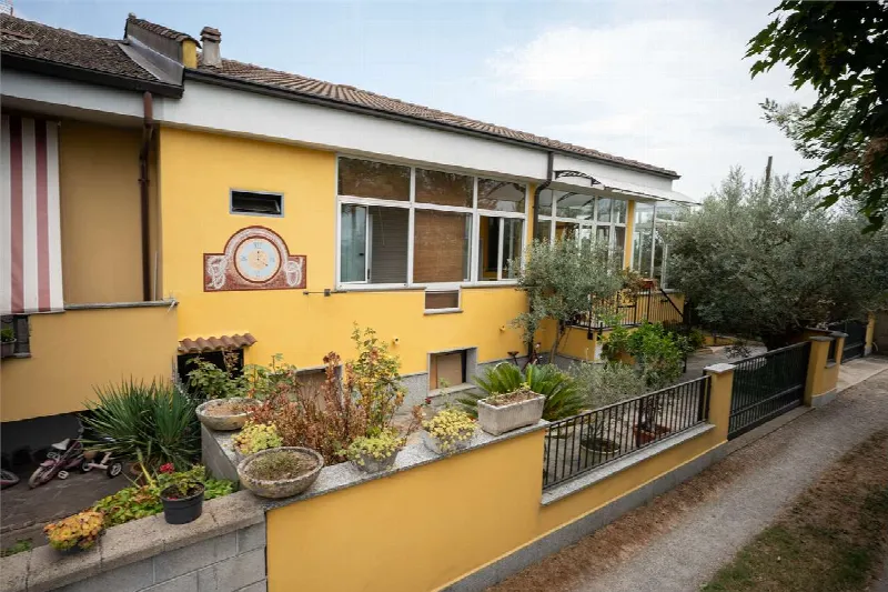 Villa in vendita a Cameri - foto 2
