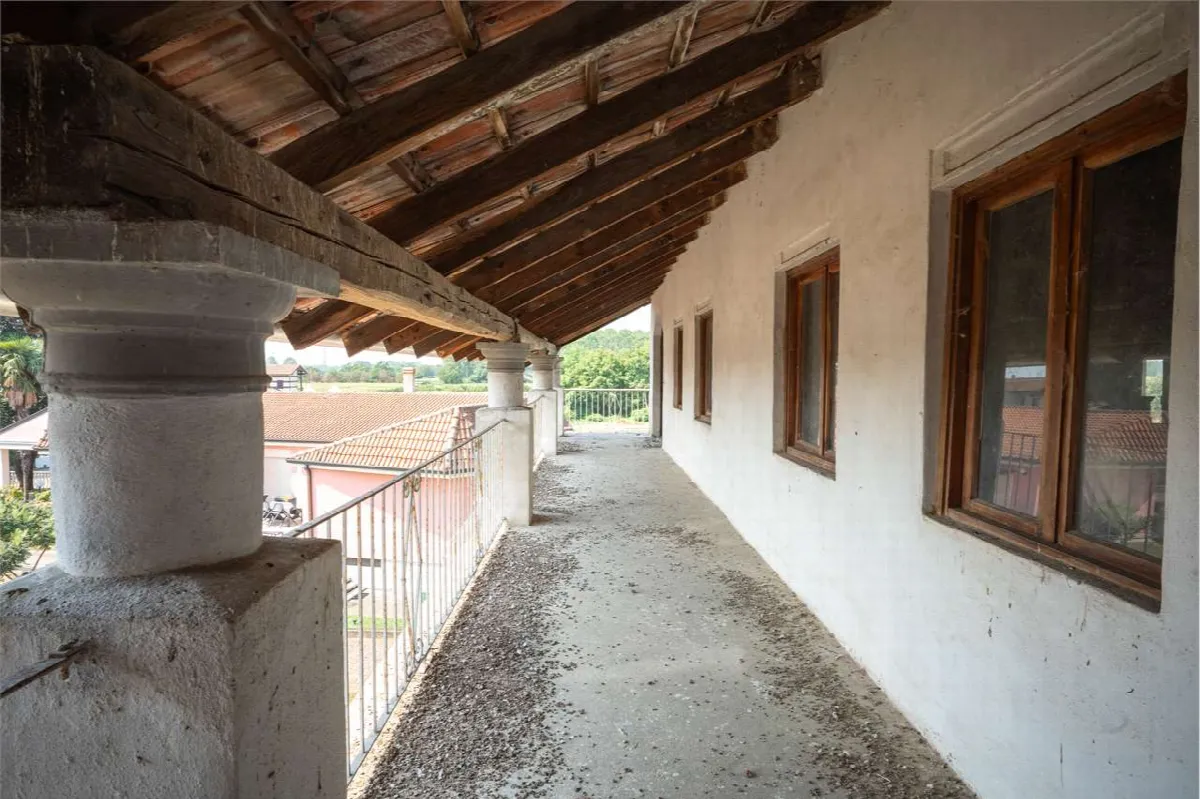 Villa in vendita a Fara Novarese - foto 2