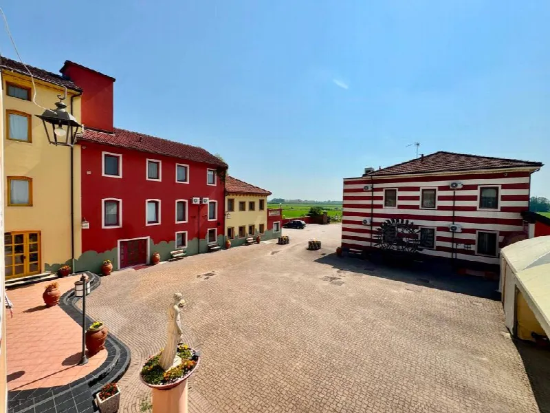 Palazzo/Stabile in vendita a Motta de' Conti - foto 7
