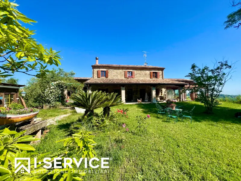 Rustico/Casale in vendita a Borghi - foto 1
