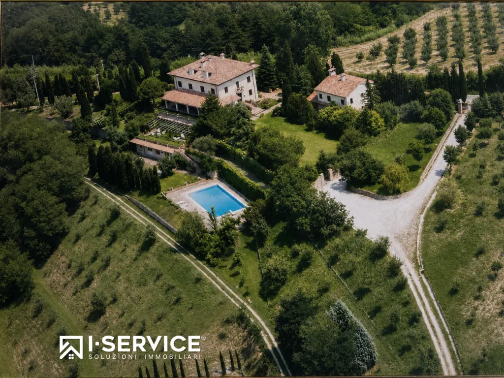 Villa in vendita a Cesena, Centro Storico, Centro Urbano - foto 2