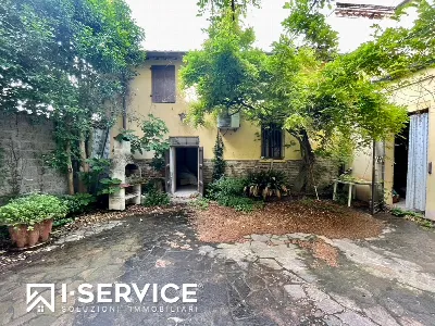 Palazzo/Stabile in vendita a Bagnacavallo - foto 2