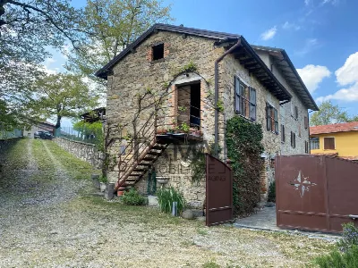 Rustico/Casale in vendita a Ramiseto - foto 1