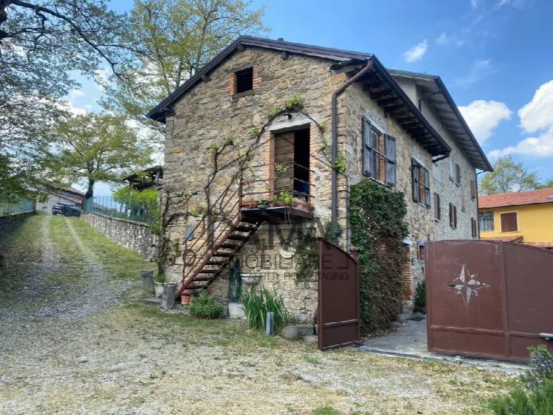 Rustico/Casale in vendita a Ramiseto - foto 1