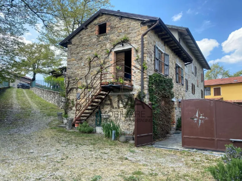 Rustico/Casale in vendita a Ramiseto - foto 2