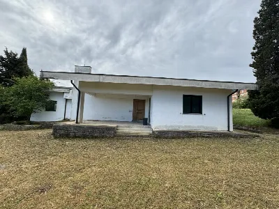 Villa a Patrica