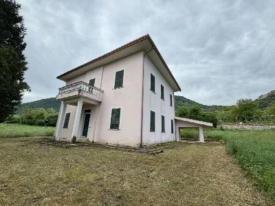 Villa a Patrica