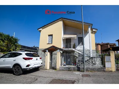 Casa Indipendente a Parma