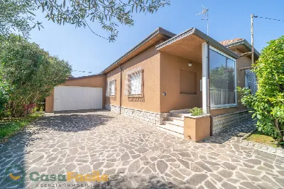 Casa Indipendente in vendita a Cesena - foto 1