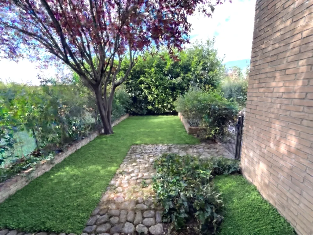 Villetta a schiera in vendita a Reggio Emilia, Periferia Sud - foto 2