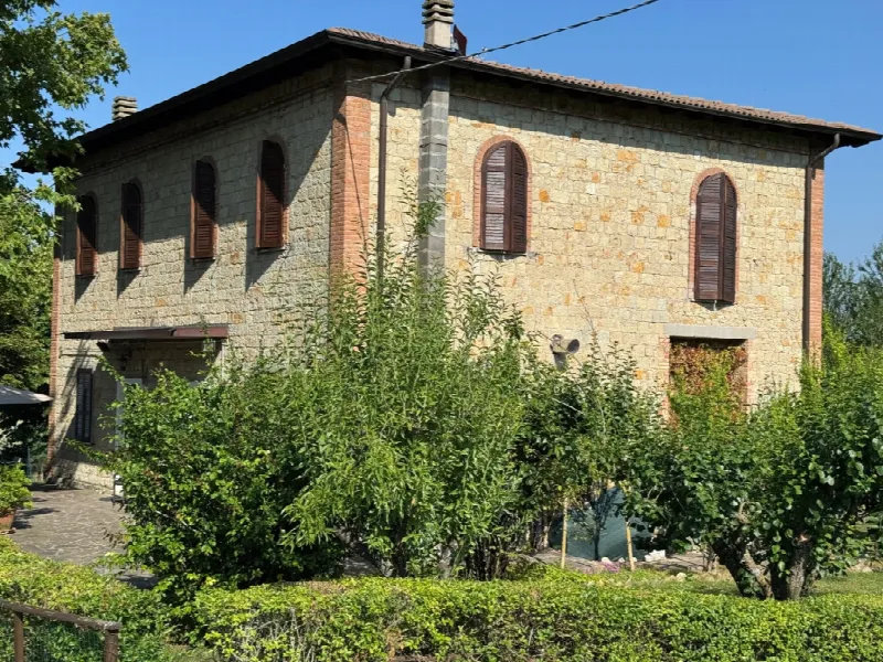 Casa Indipendente in vendita a Casina - foto 1