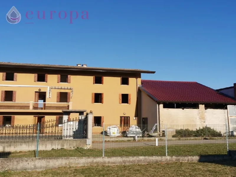 Casa Indipendente in vendita a Azzano Decimo - foto 2