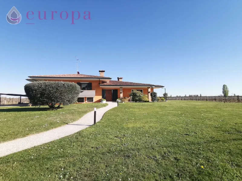 Villa in vendita a Chions - foto 1
