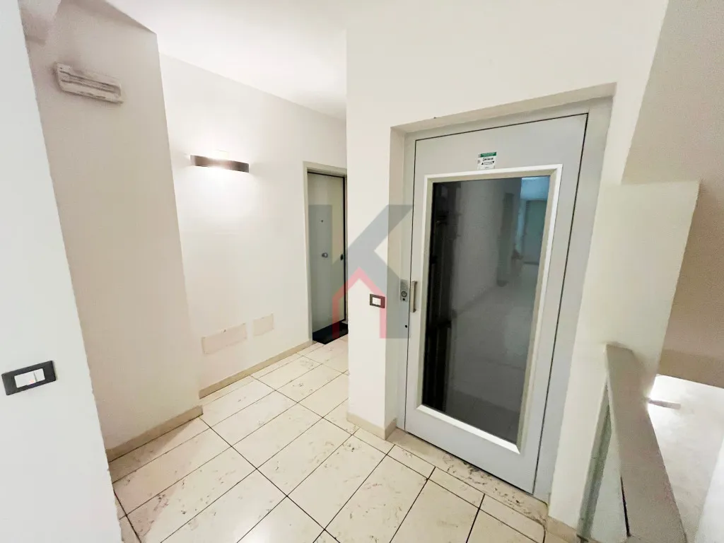 Appartamento in vendita a Forlì, Centro - foto 3