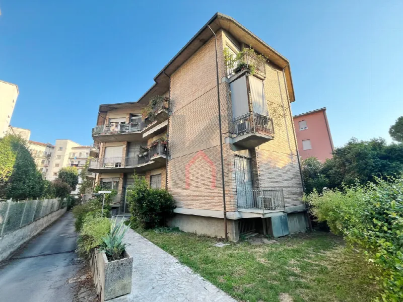 Appartamento in vendita a Forlì, Centro - foto 1