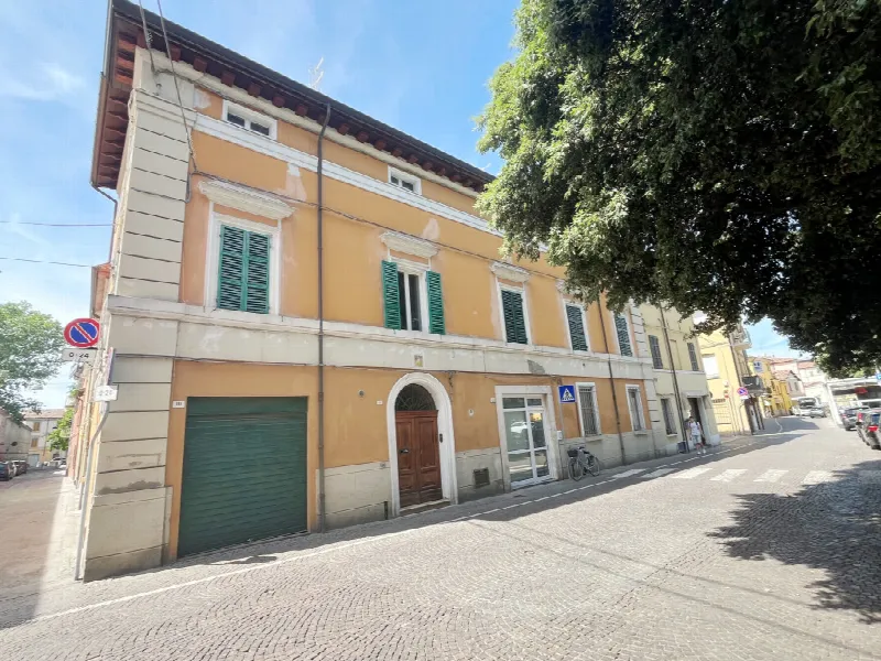 Appartamento in vendita a Forlì, Centro - foto 1