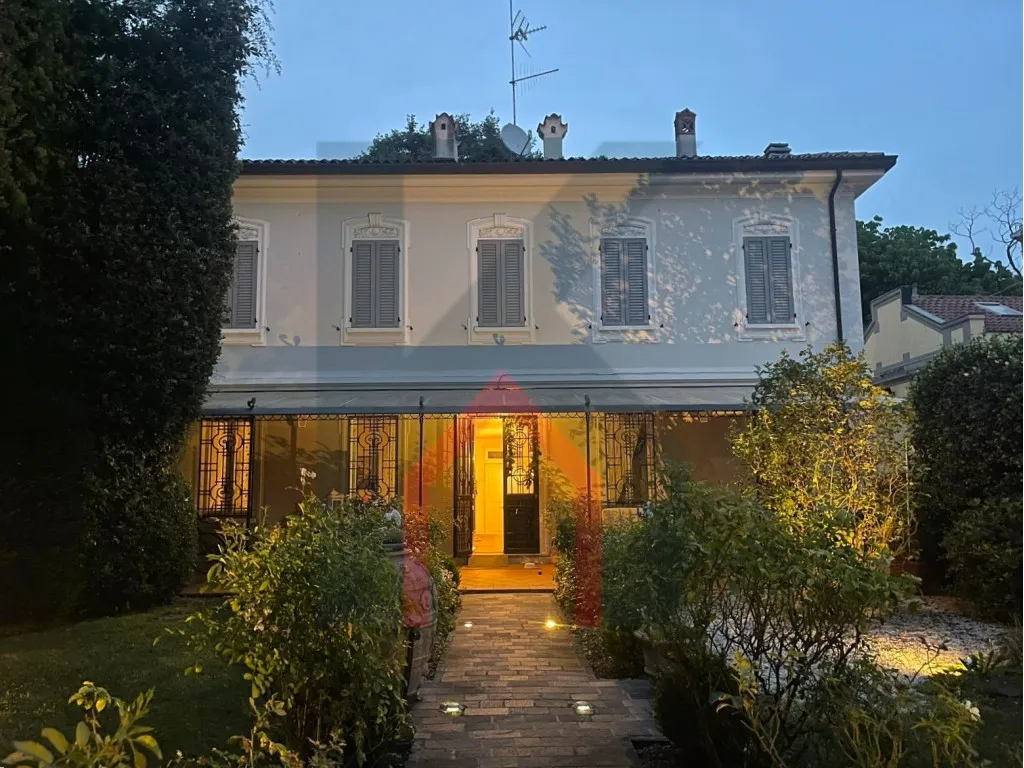 Casa Indipendente in vendita a Forlì, Centro - foto 2