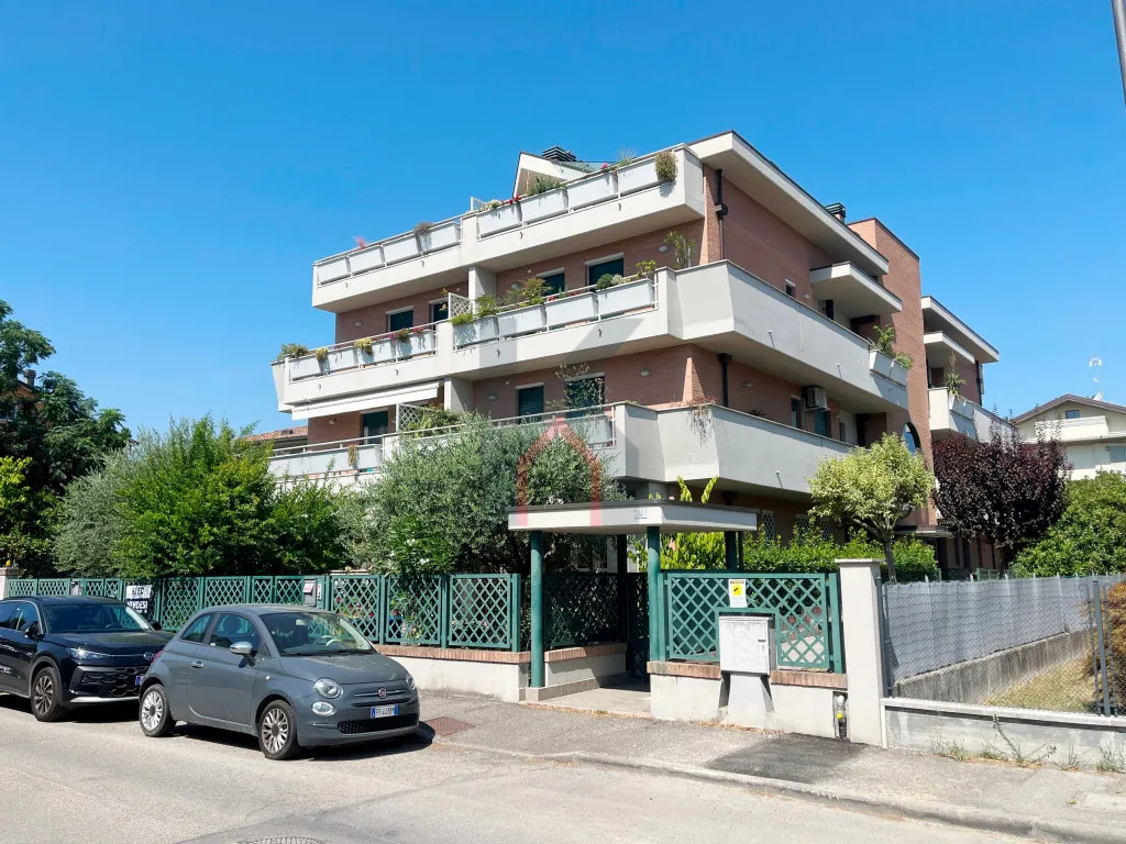 Appartamento in vendita a Forlì, Centro - foto 2